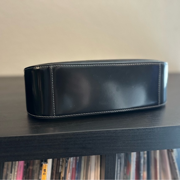 Coach Teri Shoulder Bag Spazzolato Leather - Picture 4 of 5